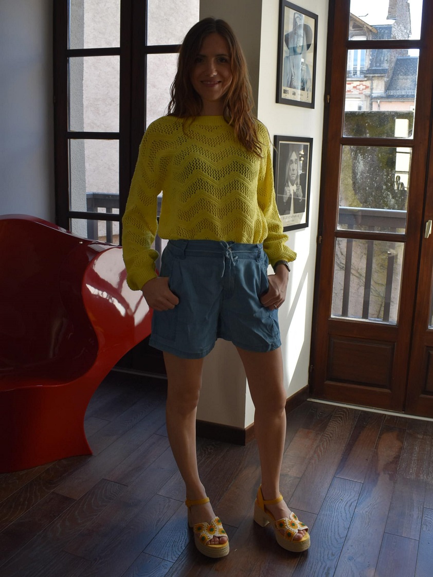 pull jaune garcia-short molly- sandales refresh-nu pied refresh