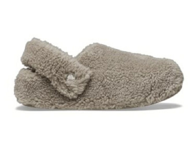 Crocs europe divers 209386 . classic cozzzy slipper marron6395201_2