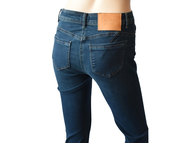 C est beau la vie femme 68cb2je902 . marie bleu8385001_3